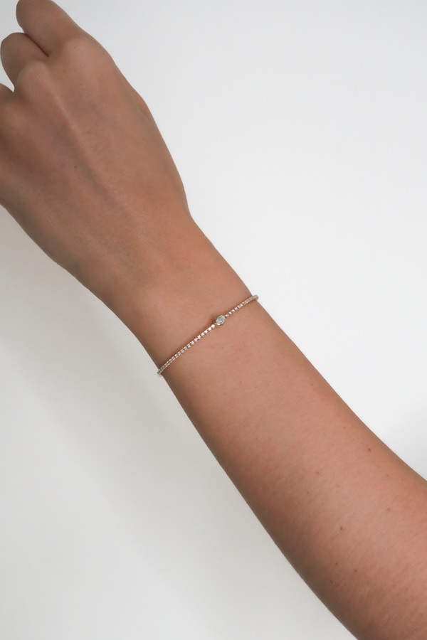 Grace - Flexible Bangle Solitaire Oval