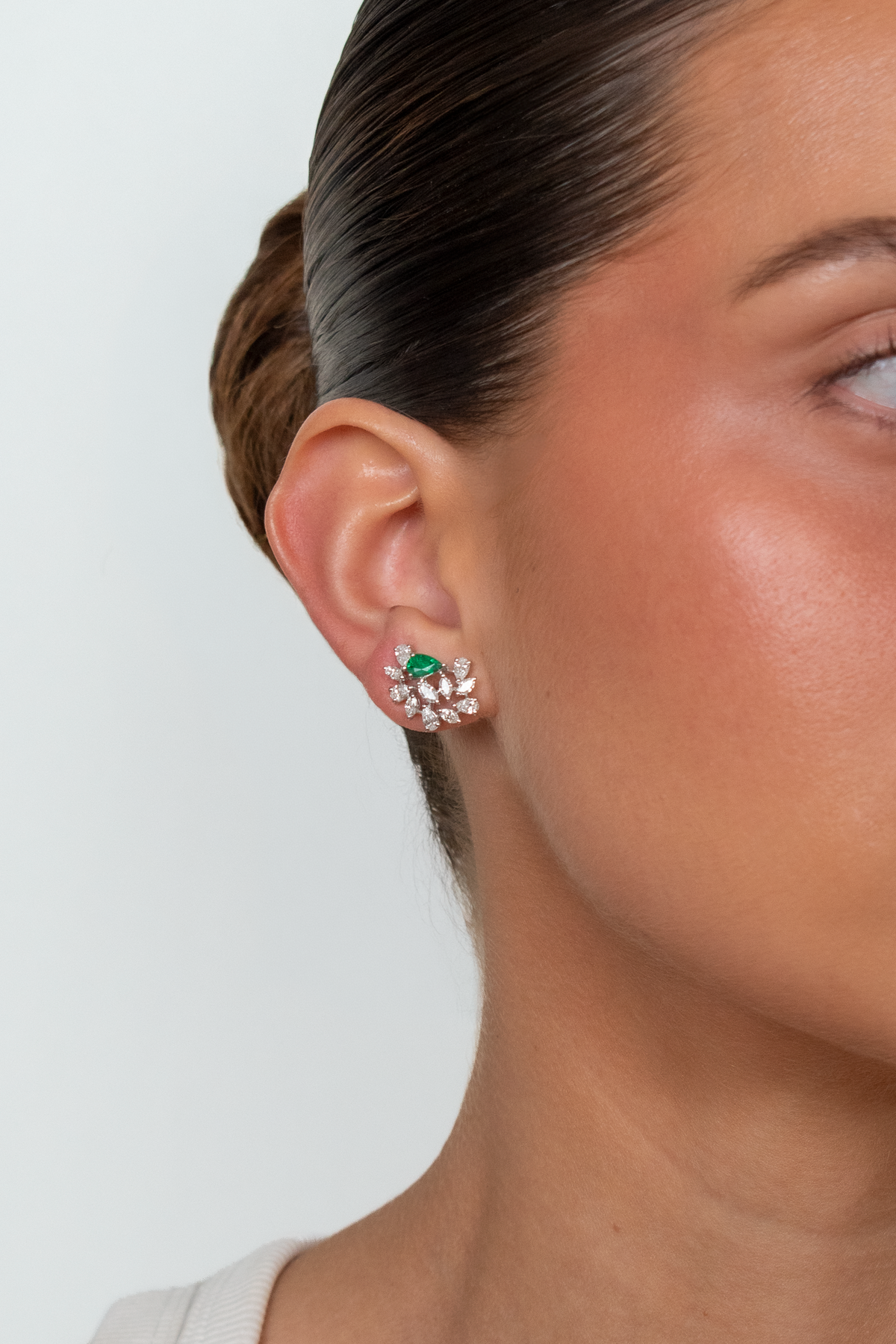 Leny Cluster Diamond Emerald