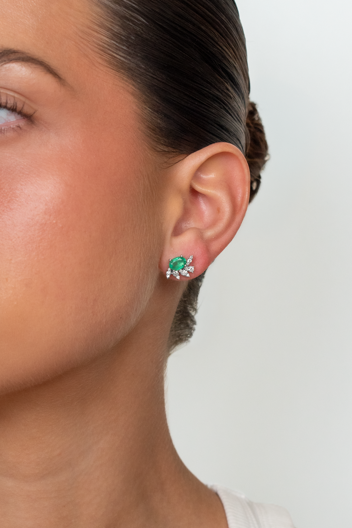 Brisa Emerald Half Flower Earrings
