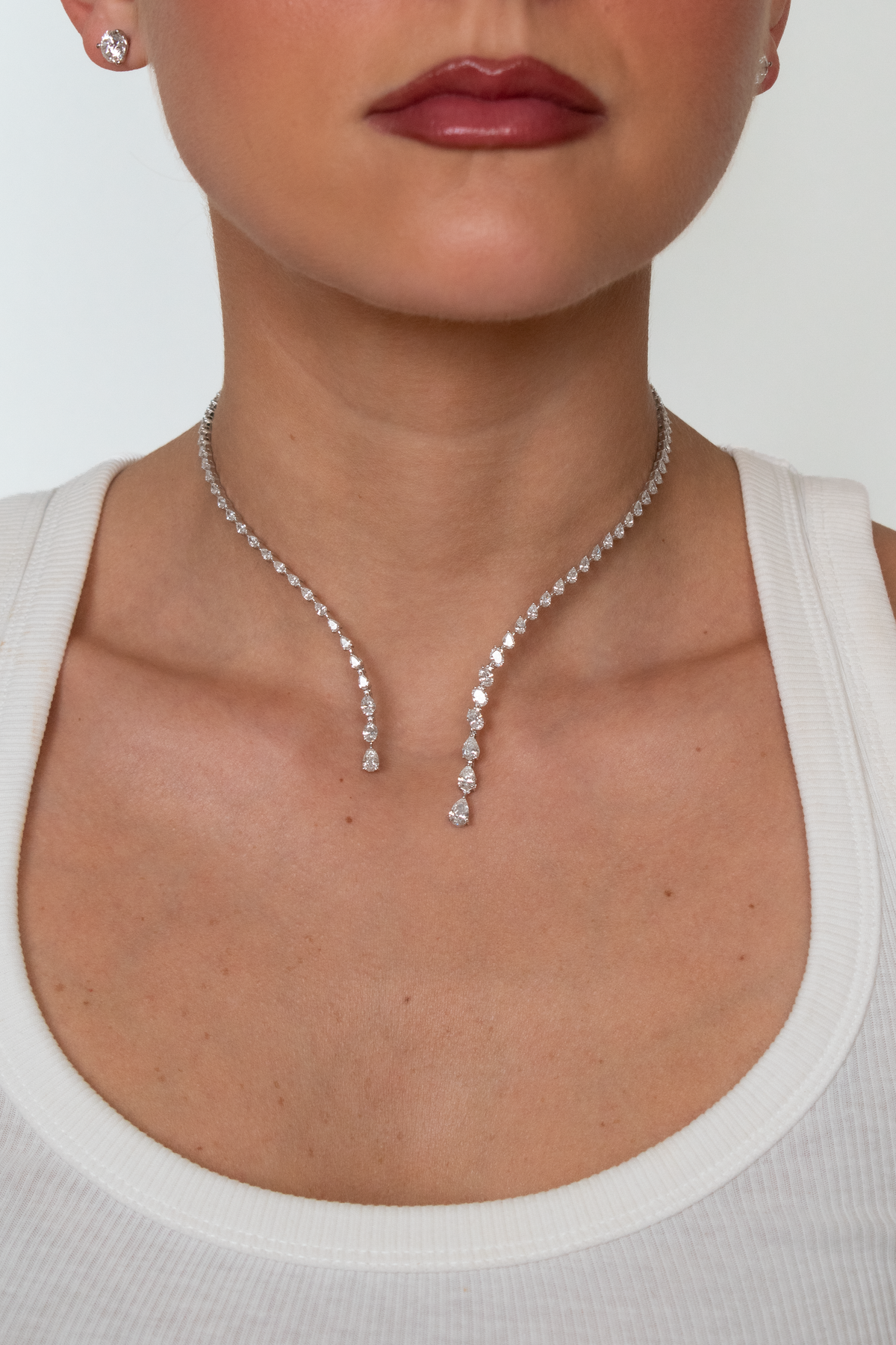 Leonor Oval / Pear Drop Necklace