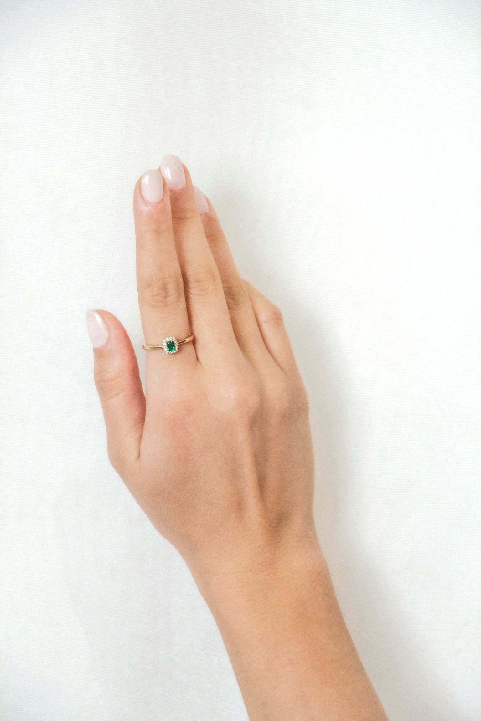 Jules -  Vertical / Horizontal Square Emerald