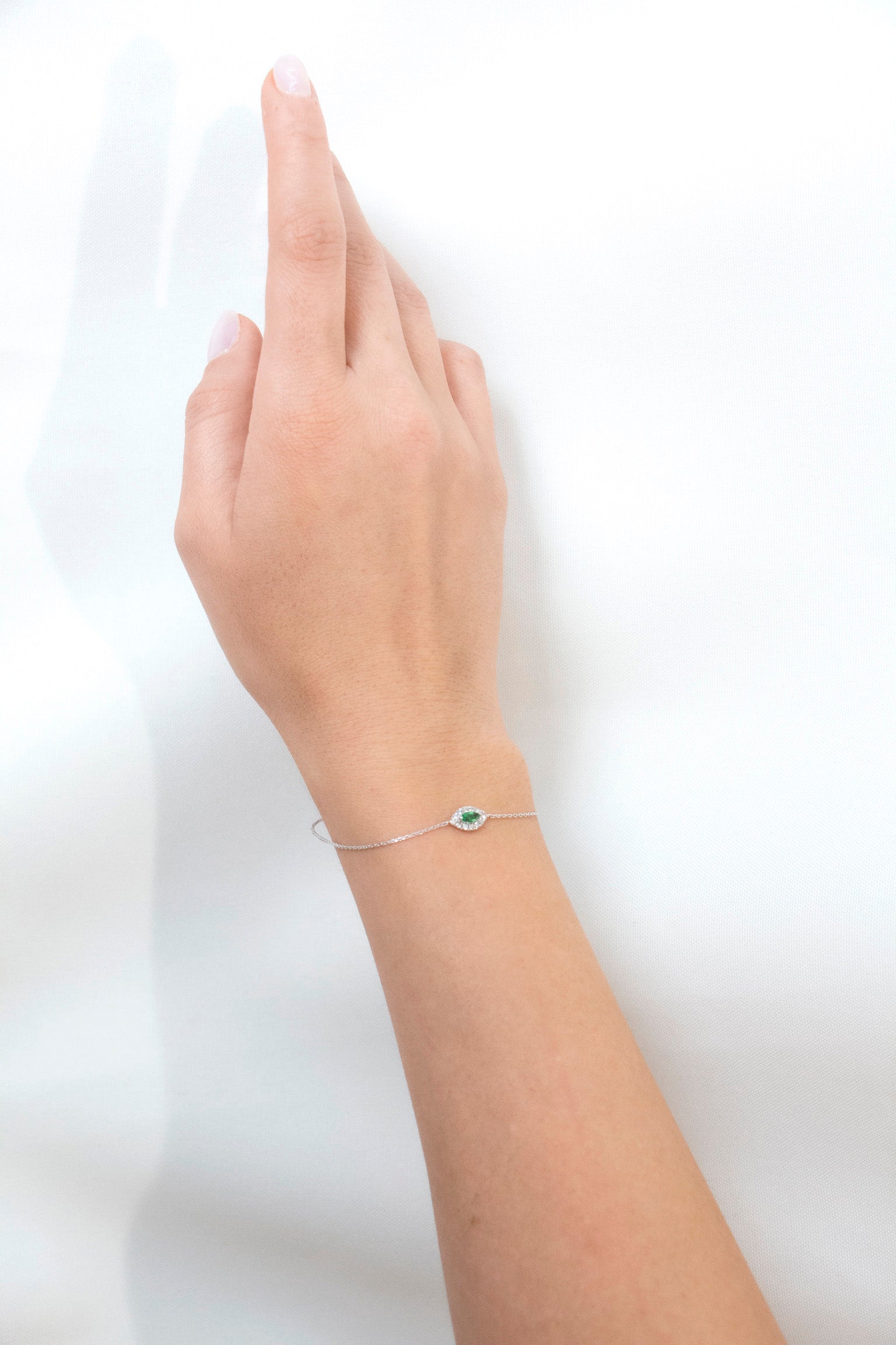 Luci - Emerald Eye Bracelet