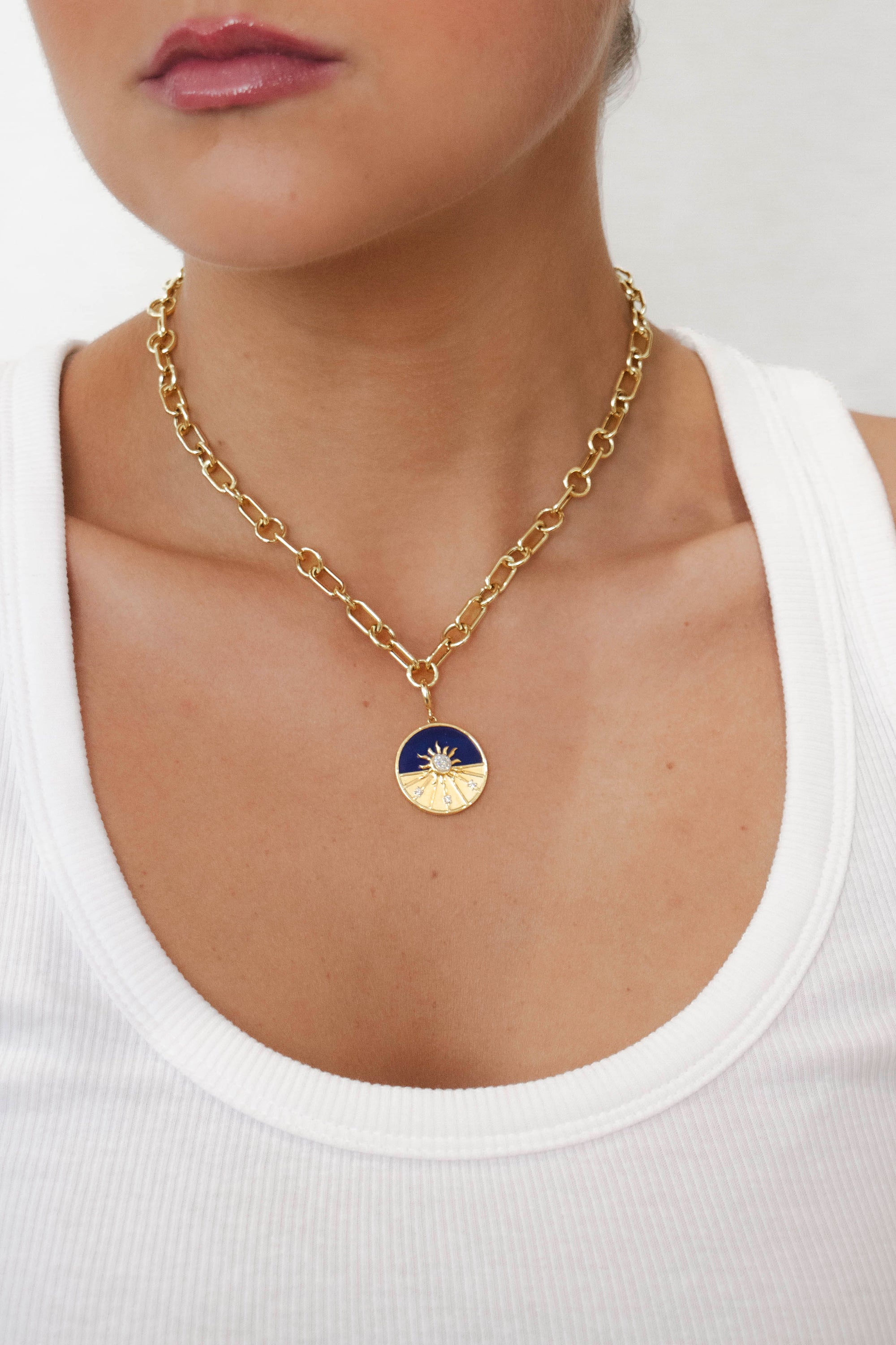 Nora - Sun Medal