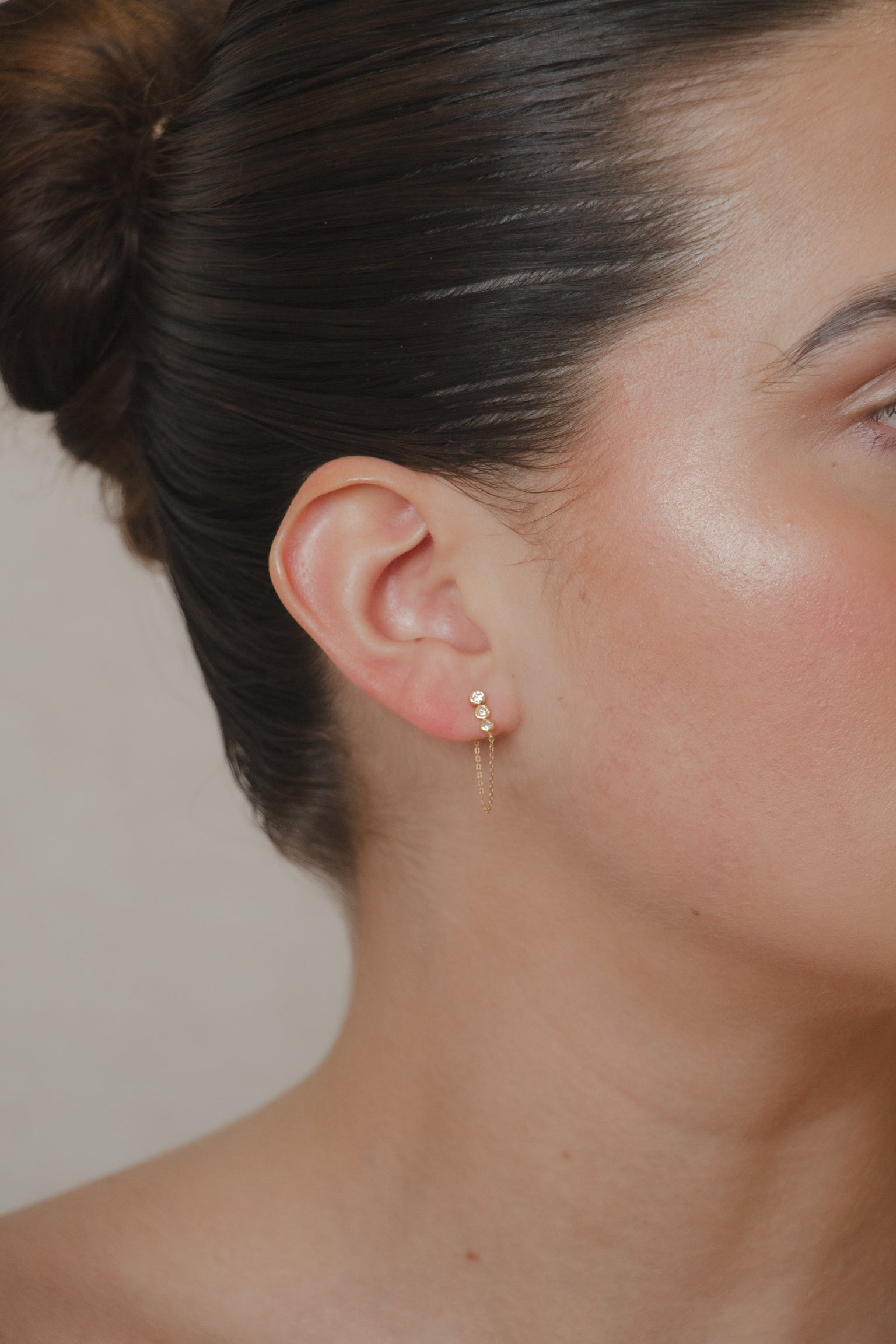 Tina - Bezel Chain Earring