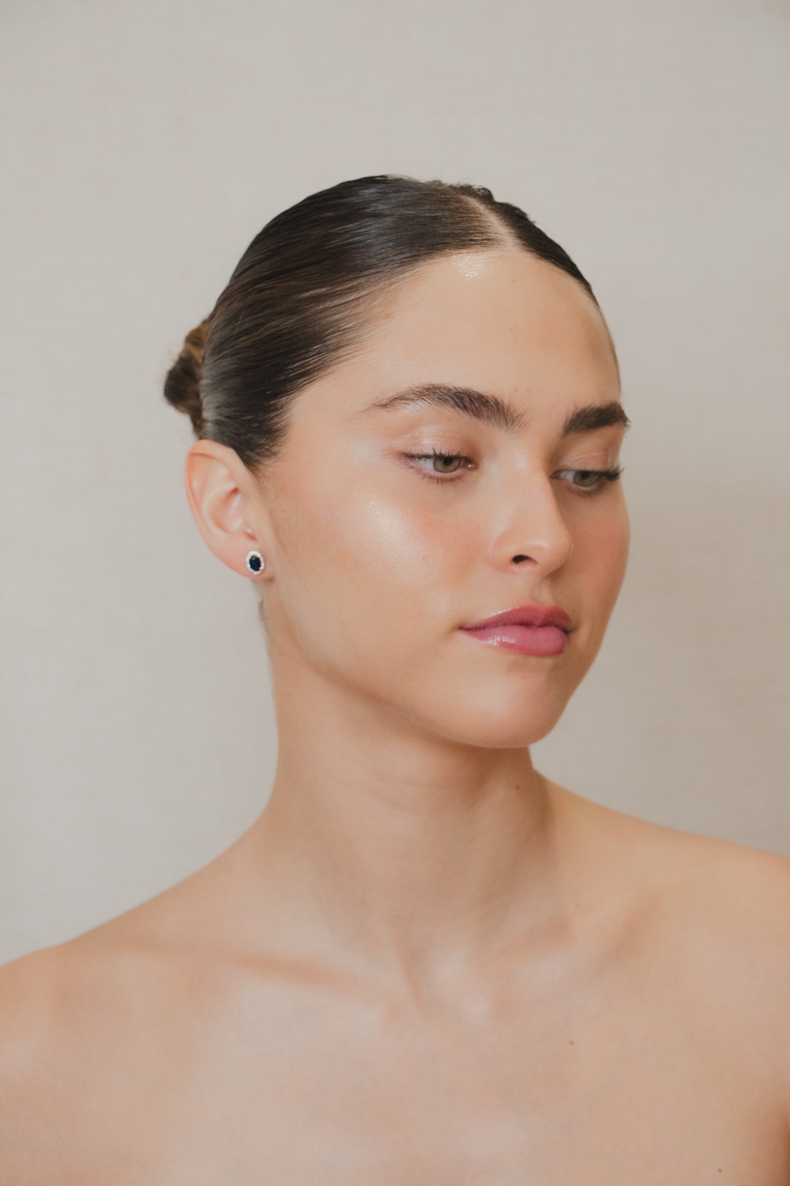 Felix - Oval Sapphire Earrings